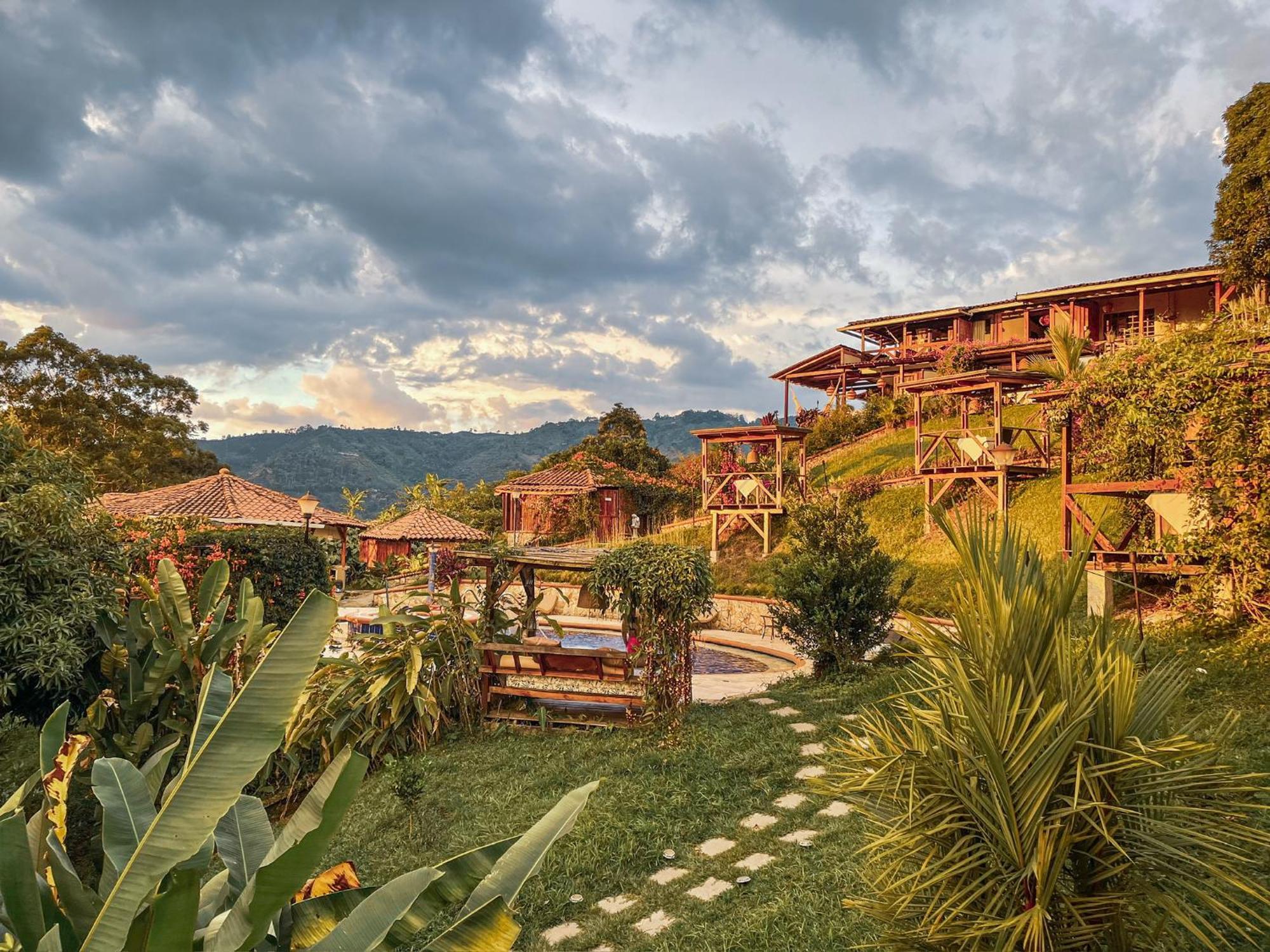 Hotel Spa La Colina Pereira Exterior photo